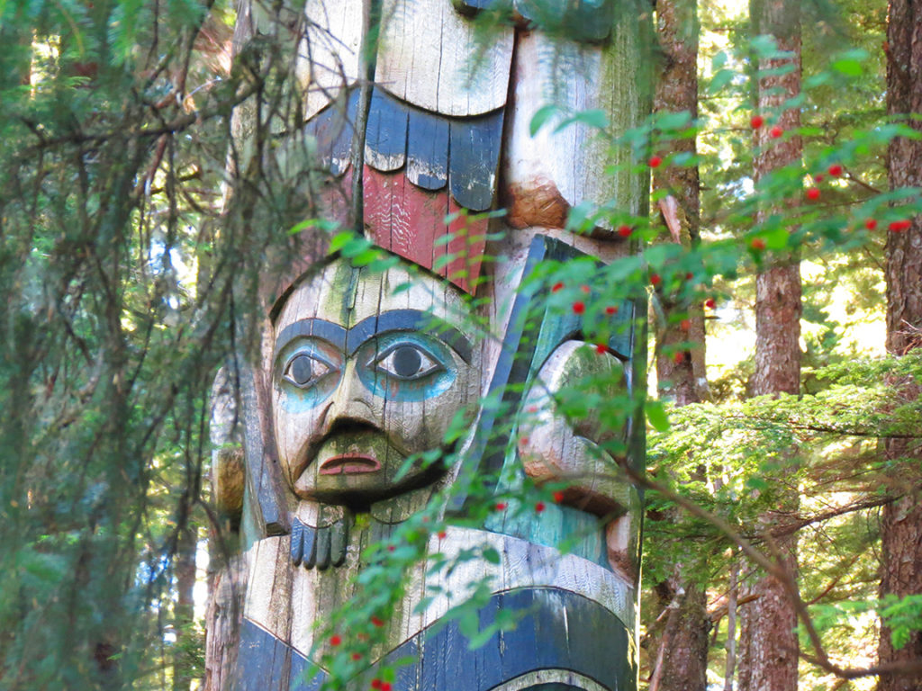 totem, totem pole, native, alaskan, alaskan dream cruises, culture